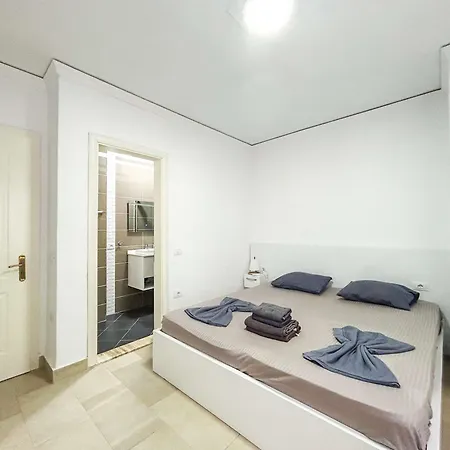 Apartment Fa Fa 686 *